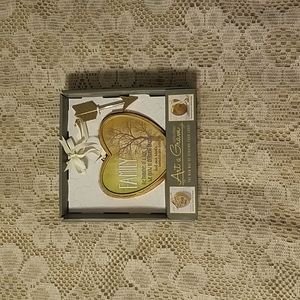 NEW! Family Art a Gram